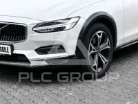 2022 Volvo V90
