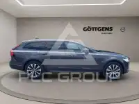 2022 Volvo V90