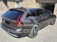 2022 Volvo V90