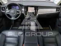 2022 Volvo V90