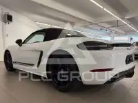 2022 Porsche 718