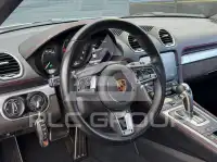 2022 Porsche 718