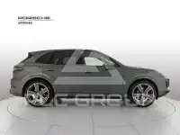 2022 Porsche Cayenne