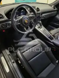 2022 Porsche Cayman
