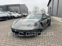 2022 Porsche Cayman