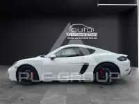 2022 Porsche Cayman