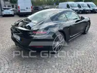 2022 Porsche Cayman