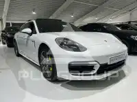 2022 Porsche Panamera