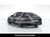 2022 Porsche Panamera