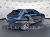 2022 Porsche MACAN