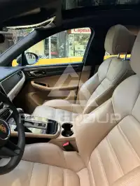 2022 Porsche MACAN
