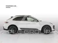 2022 Porsche MACAN