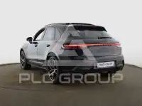2022 Porsche MACAN