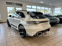 2022 Porsche MACAN