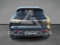 2022 Porsche MACAN