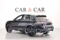 2022 Porsche MACAN