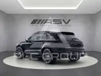 2022 Porsche MACAN
