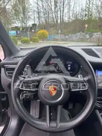 2022 Porsche MACAN