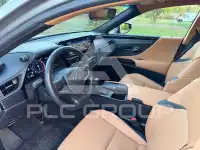 2022 Lexus ES300