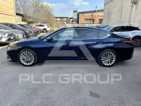 2022 Lexus ES300