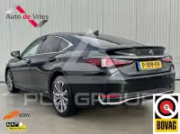 2022 Lexus ES300