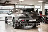 2022 Aston Martin DBX