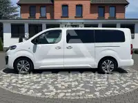 2022 Peugeot Traveller