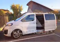 2022 Peugeot Traveller