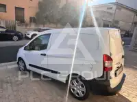 2022 Ford Courier