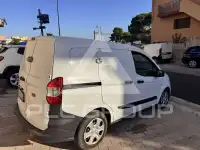 2022 Ford Courier