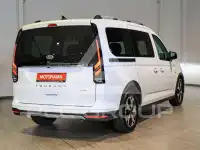 2022 Ford Tourneo