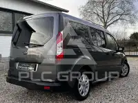 2022 Ford Tourneo