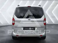 2022 Ford Tourneo