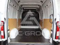 2023 Nissan Interstar