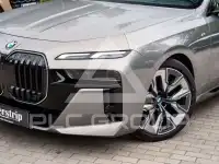 2023 BMW 740