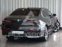 2023 BMW 740