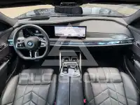 2023 BMW 740