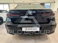 2023 BMW 740