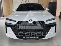 2023 BMW 740