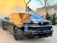2023 BMW 740