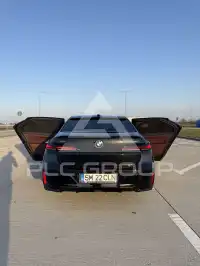 2023 BMW 750