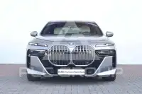 2023 BMW 750