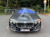 2023 BMW 750