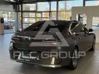 2023 BMW 750