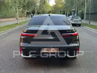 2023 BMW 750