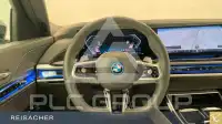2023 BMW 750