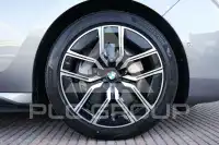 2023 BMW 750