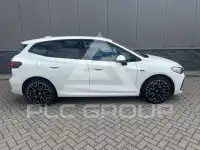 2023 BMW 230