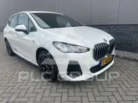 2023 BMW 230