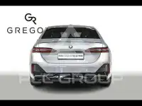 2023 BMW 530